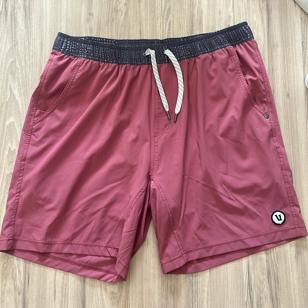 Vuori men’s athletic shorts
